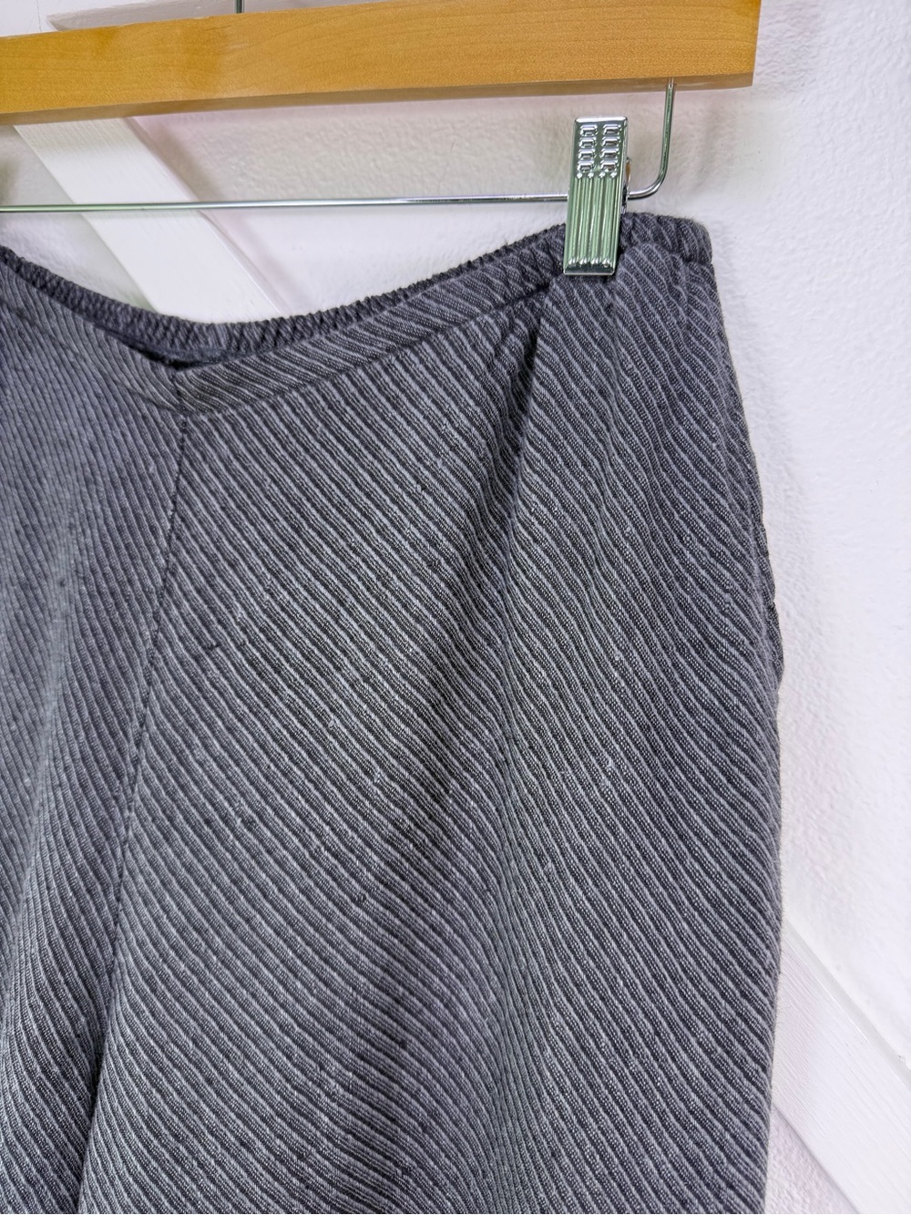 NWOT FLAX Gray 100% Linen Textured Diagonal Stripe Pull On Pants Size Small - Picture 2 of 11
